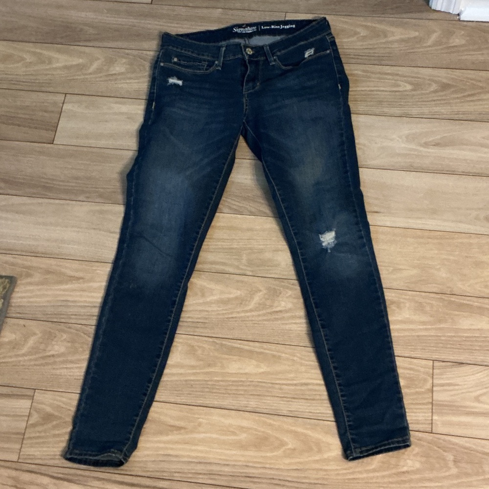 Signature by Levi Strauss Women's Dark Blue low rise Jeggings